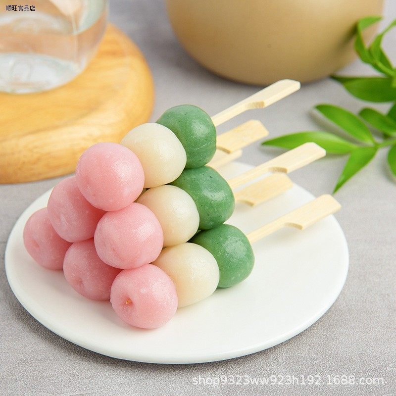 玲珑三色丸子串动漫日式传统美食特产糕点糯米团子开袋即食整箱批
