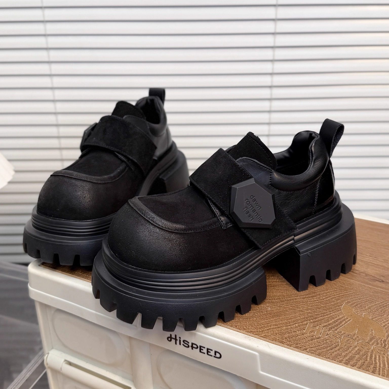 秋冬新款英伦风大头德比鞋乐福鞋