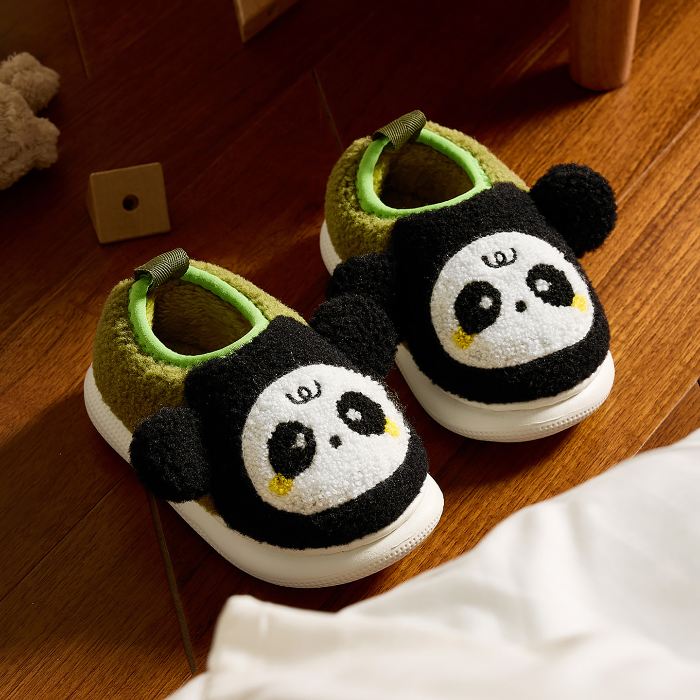 儿童棉拖鞋男童冬季包跟幼儿1-3岁2室内保暖毛绒熊猫男孩宝宝棉鞋