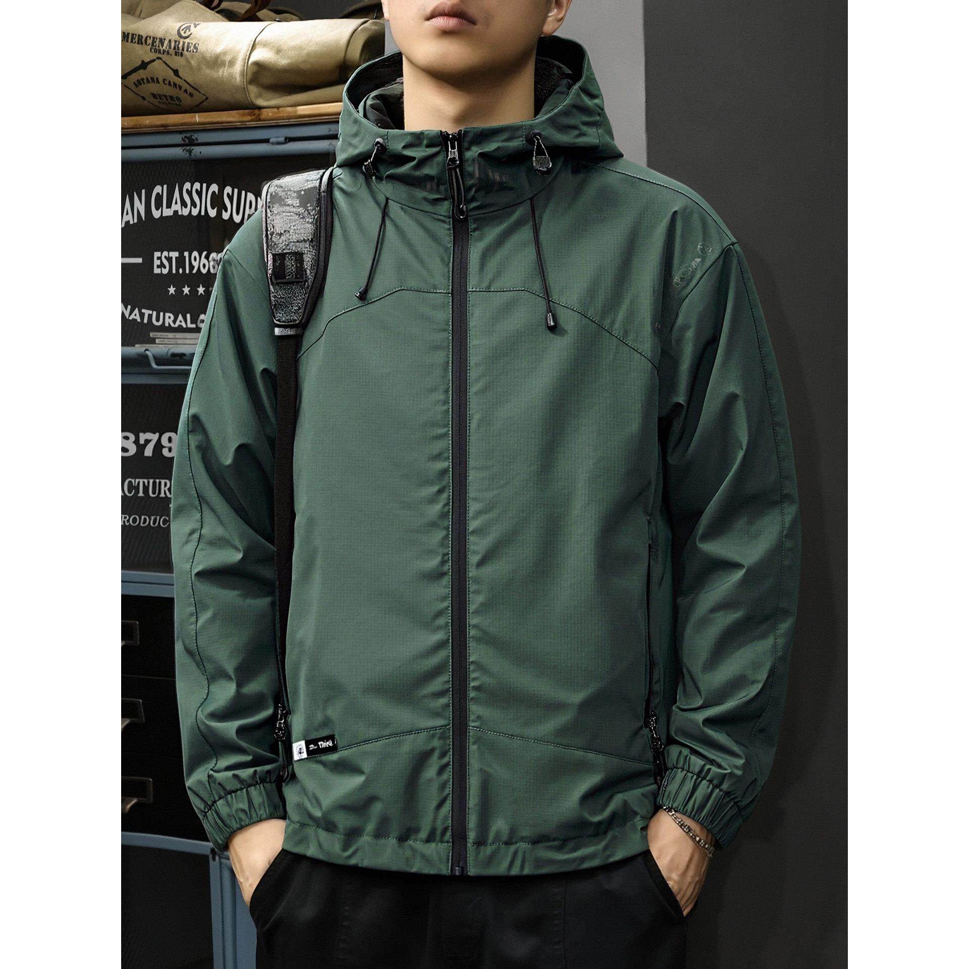 2026春季新款户外冲锋夹克男春秋高级感连帽工装上衣男款运动外套