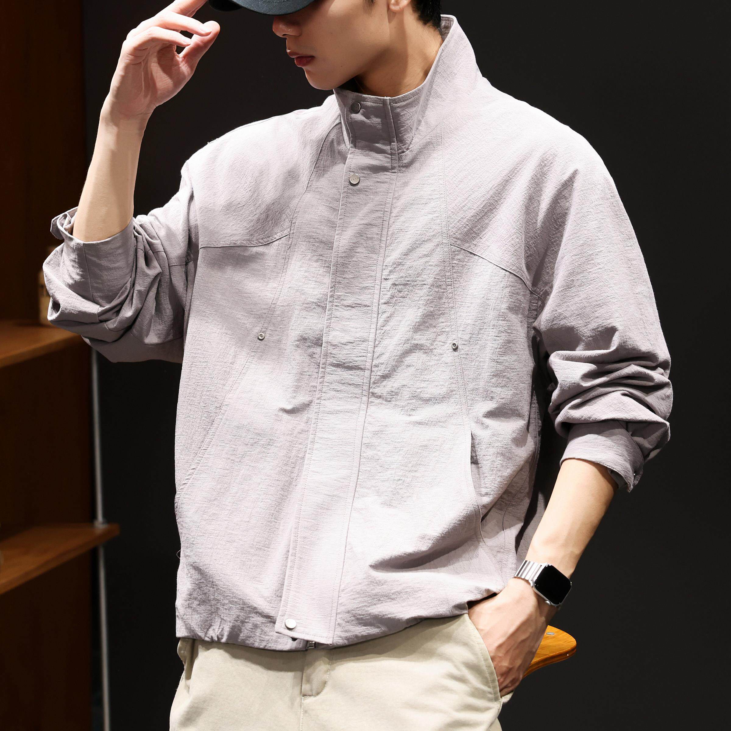 户外工装休闲夹克男士外套春秋季2026新款宽松大码连帽爆款冲锋衣