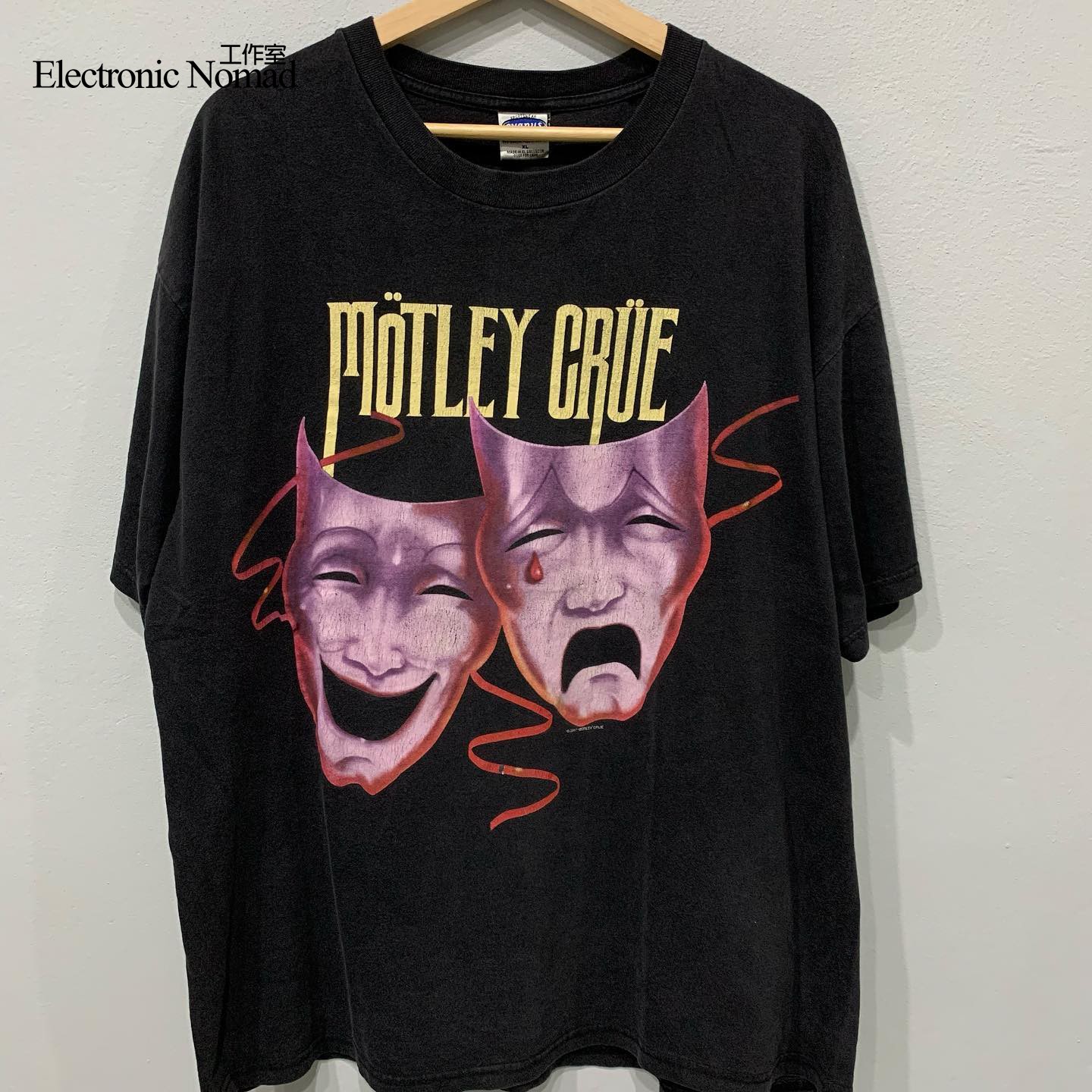 330克重ElectronicNomad水洗大师 90年代美潮Motley Crue做旧T恤