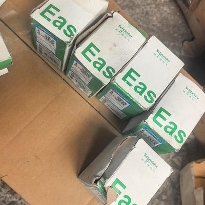 施耐德交流接触器LC1N0610M5N，EasyPact D《议价》