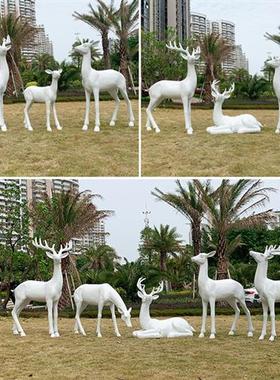 玻璃钢梅花鹿雕塑摆件户外园林景观仿真抽象白麋鹿动物美陈装饰品