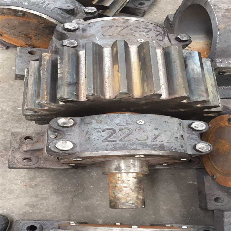 滚筒烘干机回转窑托轮托辊挡轮非标配件厂家直销支持定制