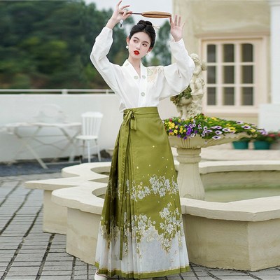 速发新中式国面裙套装元人古风汉成素通勤轻汉服马风装日常改良秋