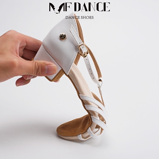 MFdance拉丁舞鞋女童2025新款初学者练功软底少儿专业舞蹈跳舞鞋