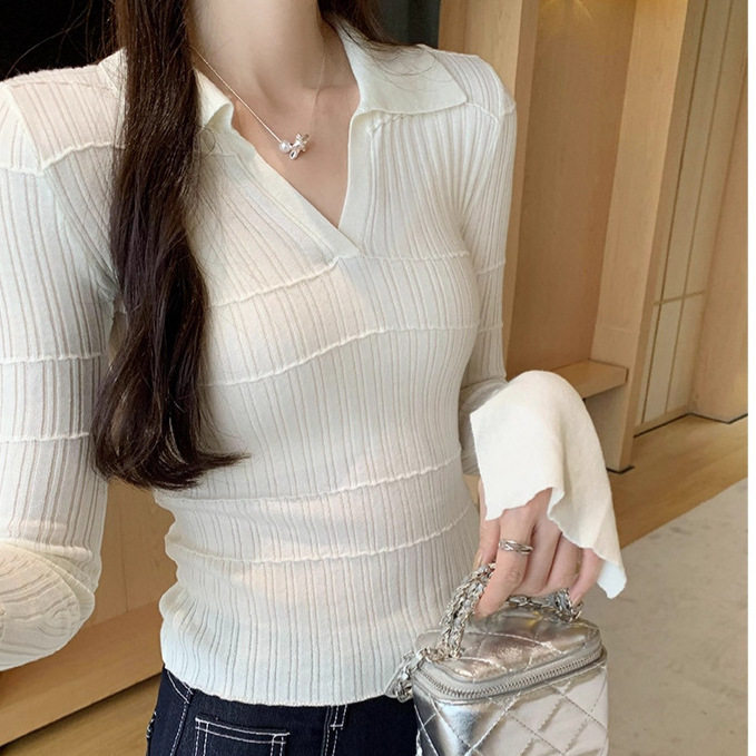 polo领喇叭长袖白色针织打底衫女新款入秋高级感穿搭修身chic上衣