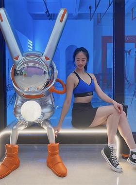 黑八科技兔台球公仔玻璃纤维雕塑门店俱乐部酒吧会所电竞引流大摆