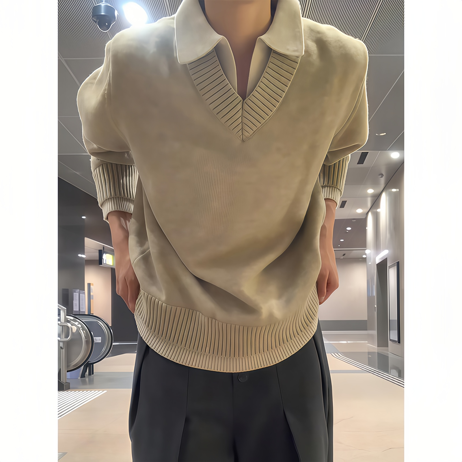 燕麦色假两件毛衣男慵懒风