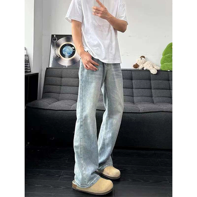 美式高街微喇牛仔裤男款浅蓝色
