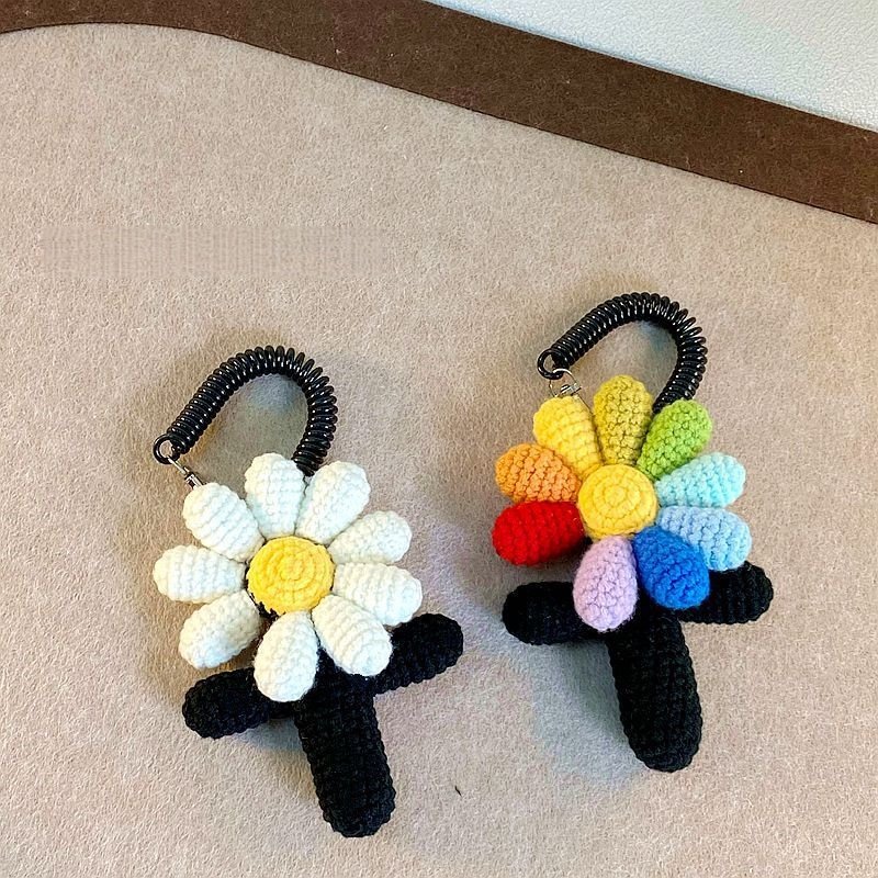 diy权志龙小雏菊应援棒演唱会挂件纯手工钩织明星周边成品钥匙扣,服饰配件/皮带/帽子/围巾,包挂件,淘宝优惠券,粉丝福利购,淘宝优惠卷