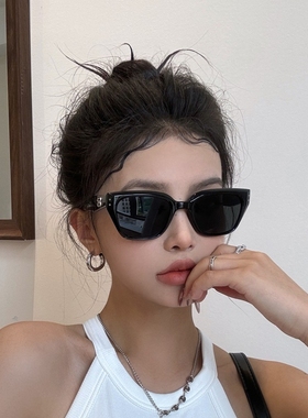 日本猫眼墨镜女款高级感显脸小2025新款方圆脸黑色复古欧美风太阳