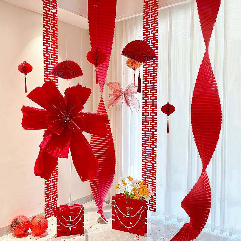 婚房布置女方卧室长条喜字拉花挂饰结婚男方新房装饰客厅背景挂饰