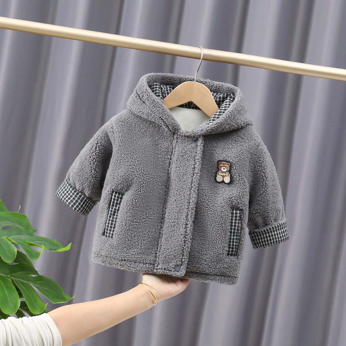 儿童毛毛衣连帽外套男女童加厚保暖衣服婴儿宝宝洋气加绒棉衣冬装