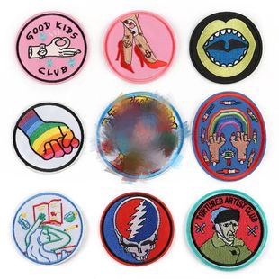 輔料繡花補(bǔ)丁貼徽章花貼標(biāo)貼布圓形頭像箱包刺繡 配飾草莓人物服裝