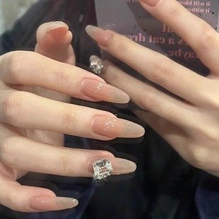 手工裸色甄嬛甘露寺美甲嬛嬛穿戴甲杏仁2024新年款绝美大钻千金风