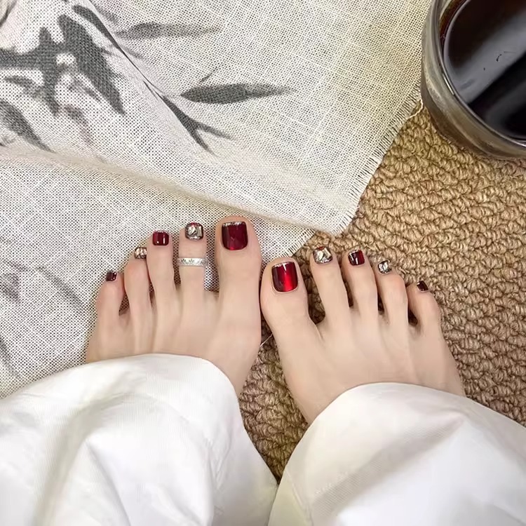 纯欲酒红车厘子红猫眼气质御姐