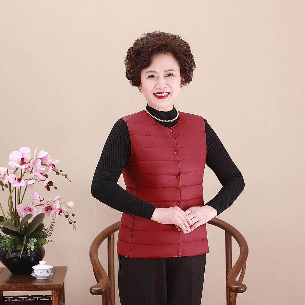 妈妈轻薄圆领中老年背心羽绒服内胆羽绒马甲女装大码保暖坎肩马夹