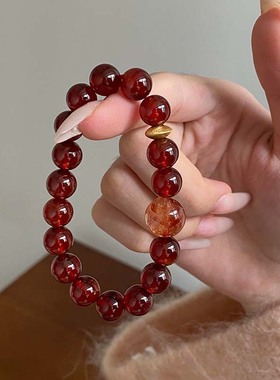 天然红玛瑙红胶花水晶手串