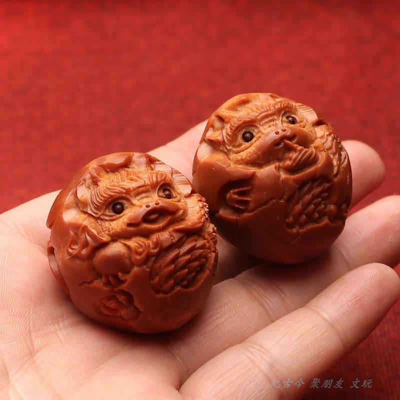 龙财神橄榄核印尼大手工雕刻貔貅男手把件金蟾龟手揉球文玩核桃
