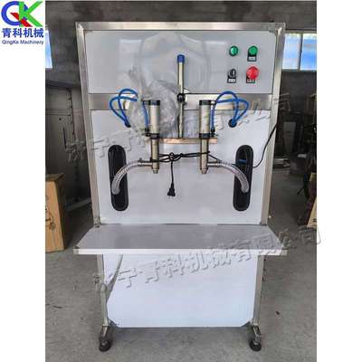 半自动灌装机 电动式自流体定量灌装机 小型双头气动灌装设备