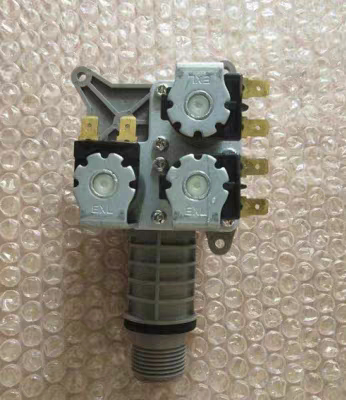 适用于松下洗衣机XQG72-VD72ZS/GS/XS三头进水阀FVS-114V1/W-C