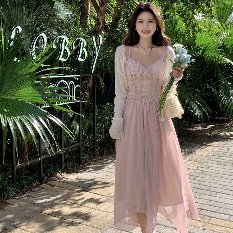 速发大码甜美套衣2024风春新款防晒开衫上衣温柔早收腰吊带连装裙,女装/女士精品,大码套装,淘宝优惠券,粉丝福利购,淘宝优惠卷