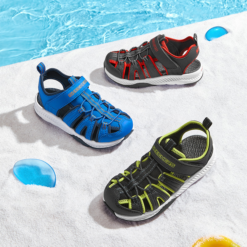 斯凯奇新款男童时尚百搭包头凉鞋