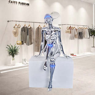 电镀机械姬空山基大型商场摆件潮流展厅酒吧科技装饰落地艺术雕塑