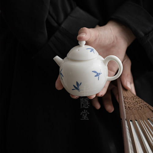 圭隐堂手绘蝴蝶兰花陶瓷茶壶