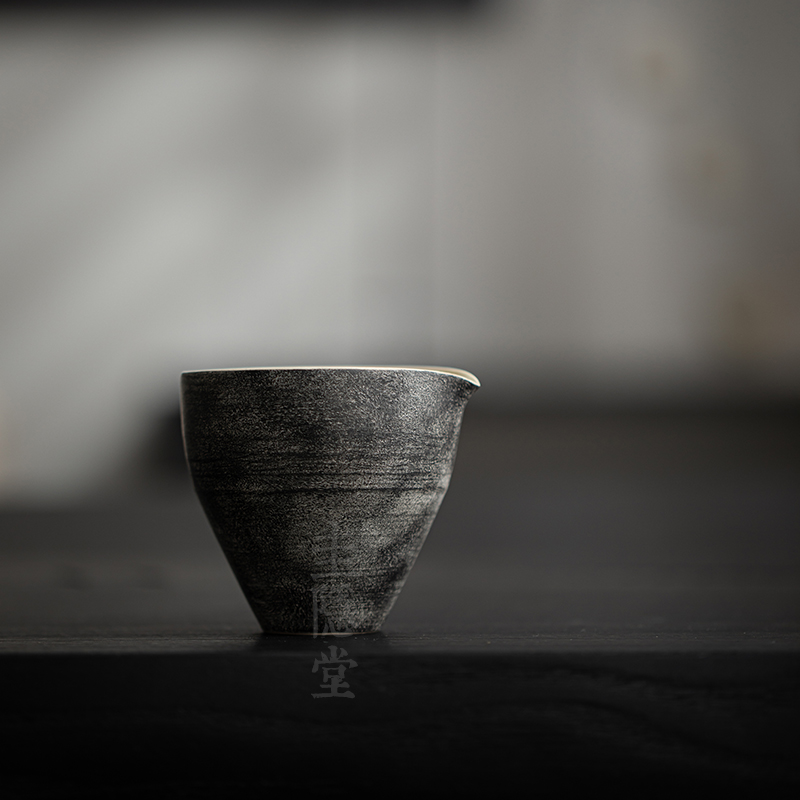圭隐堂粉引侘寂风日式公道杯