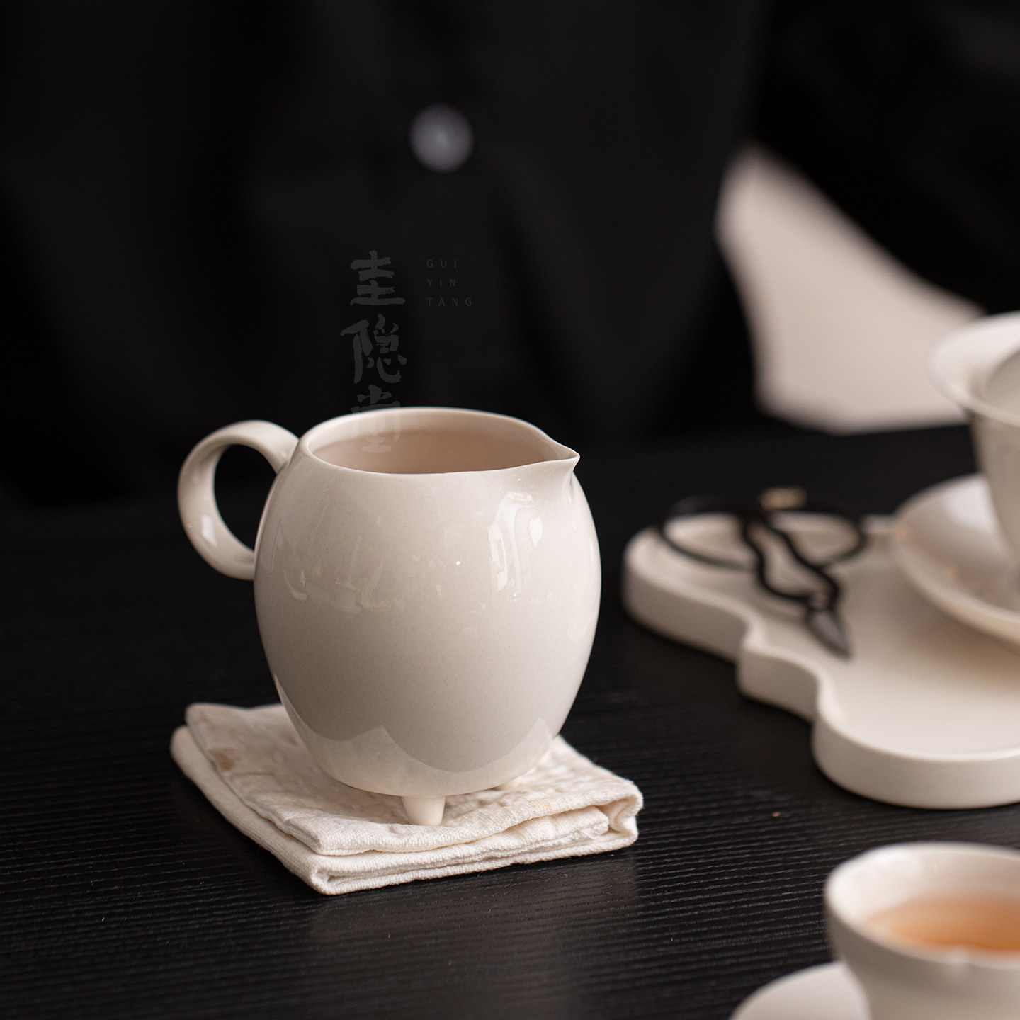 圭隐堂草木灰陶瓷带把公道杯简约家用复古公杯泡茶匀杯分茶器茶海,餐饮具,公道杯,淘宝优惠券,粉丝福利购,淘宝优惠卷