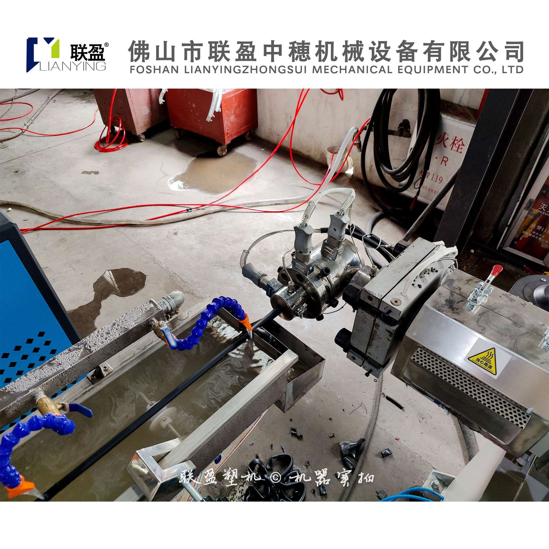 PU网纹管夹纱软管挤出机 PU网纹管挤塑机生产设备