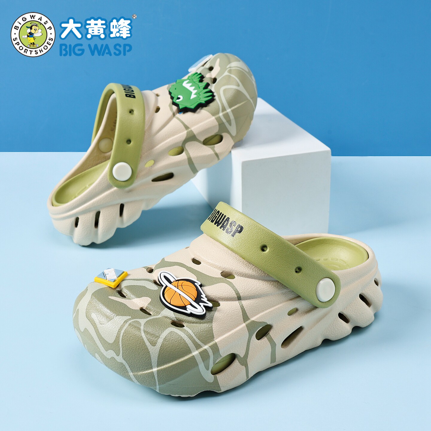 大黄蜂儿童洞洞鞋男童拖鞋夏季新款防滑软底卡通凉拖外穿沙滩凉鞋