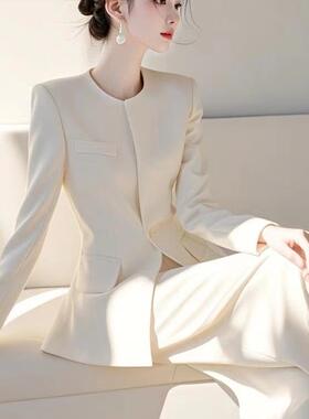 早春穿搭一整套感漂亮韩系chic别致白色西装外套裤子套装