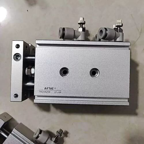 议价MateView GT 型号ZQE-CBA34寸165H
