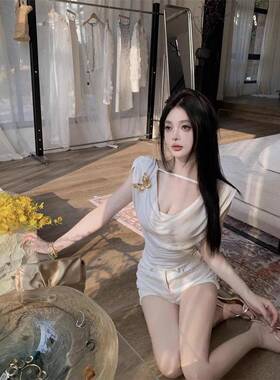 白色蝴蝶荡领无袖T恤女2025夏季法式甜辣修身短款设计感露背上衣