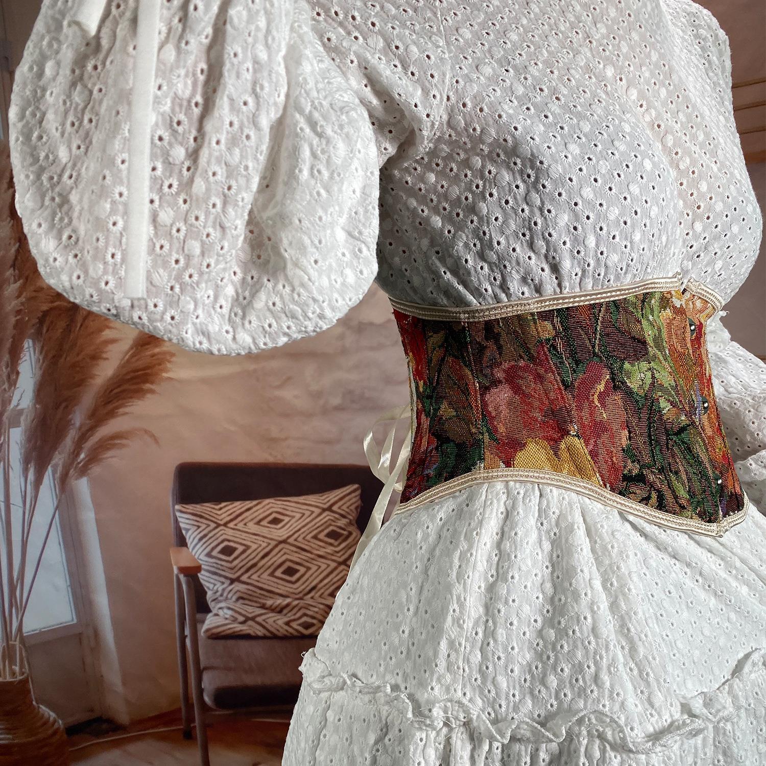 Oil painting rich peony flower short waist buckle fishbone