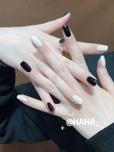 纯手工穿戴甲简约高级感显白辣妹纯色黑色白色亮面光疗美甲可拆卸