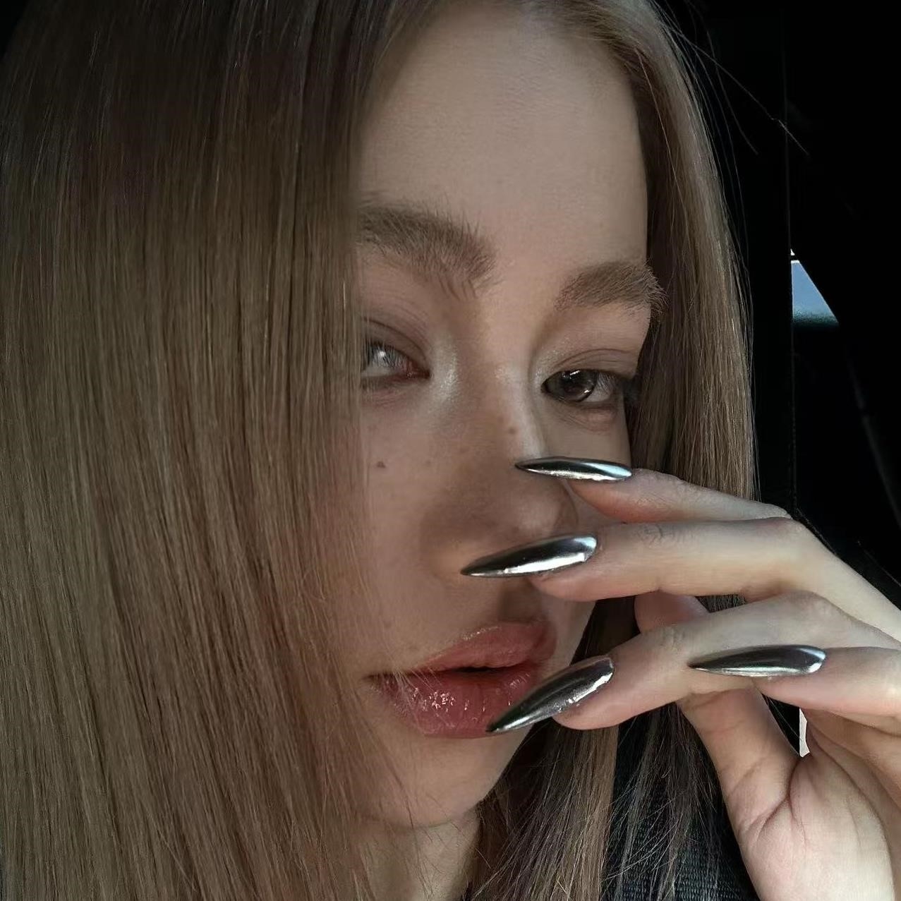 手工光疗穿戴甲定制高级感金属银魔镜粉美甲片ins冷淡风指甲显白