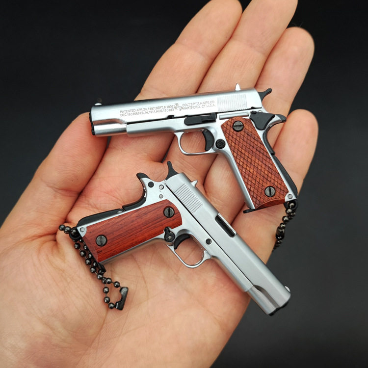 1:3迷你收藏挂饰实木柄亚光色1911模型合金钥匙扣可拆卸成人礼物