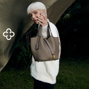 CASSILE卡思乐小水桶包女2025新款高级感真牛皮菜篮子手提包通勤