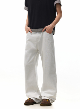 小柯xcok美式复古浮雕压印cleanfit弯刀白色牛仔裤男直筒微喇长裤