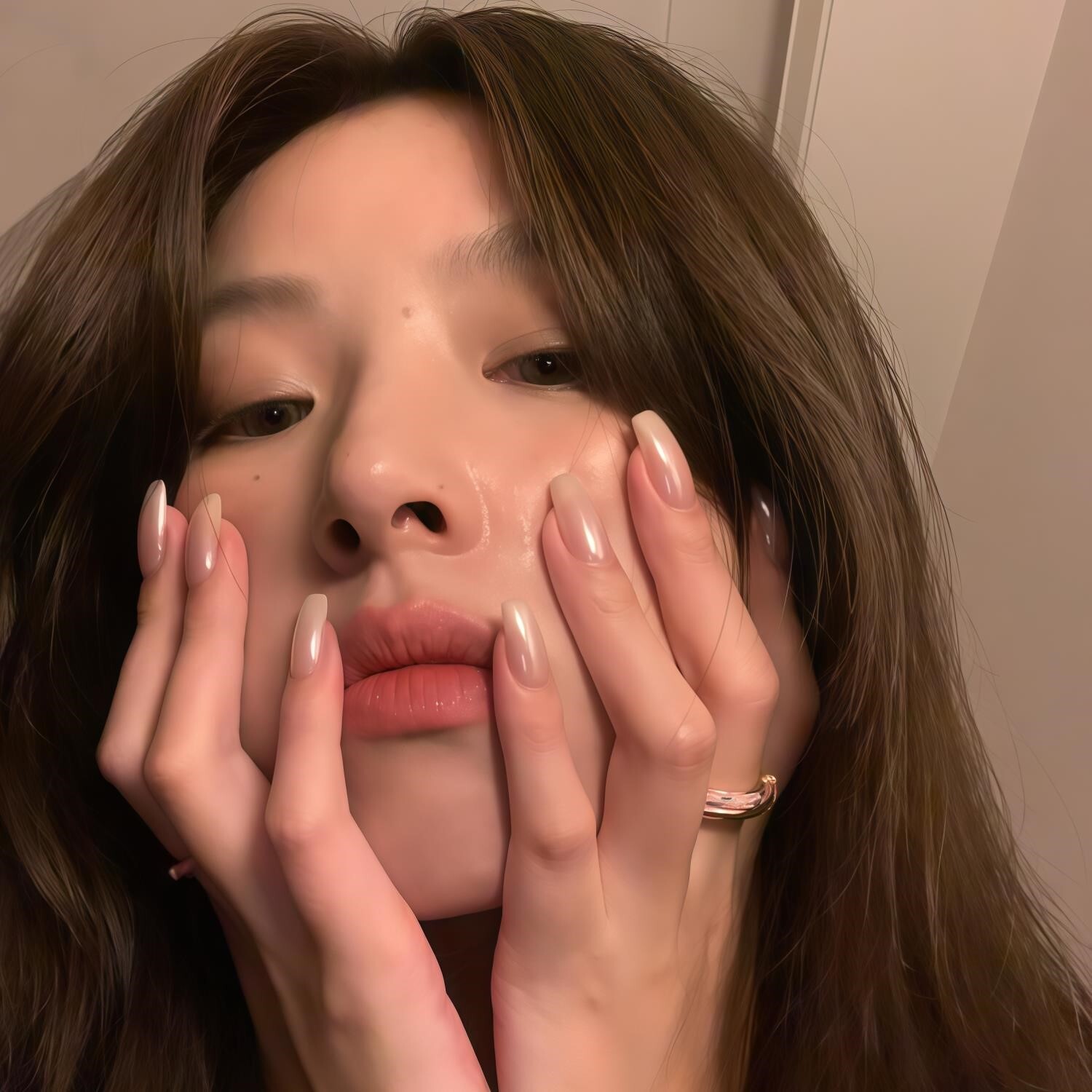 Hailey海莉同款手工穿戴甲欧美气质裸色珍珠粉美甲高级感轻奢婚甲