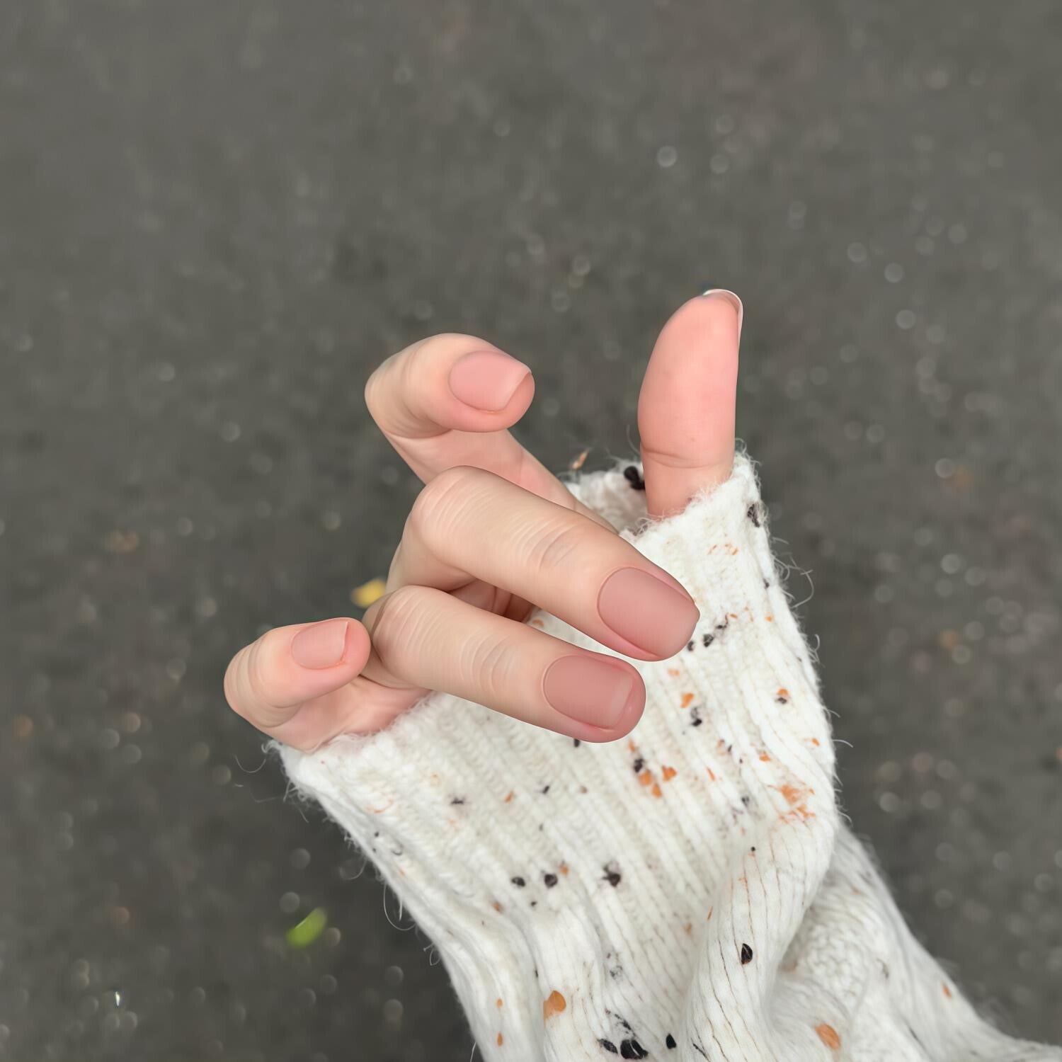 裸色磨砂穿戴甲短方圆肤色显白美甲日常百搭学生假指甲贴片可拆卸