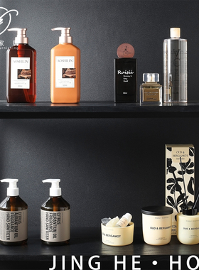 样板间洗手间浴室柜镜柜软装摆件