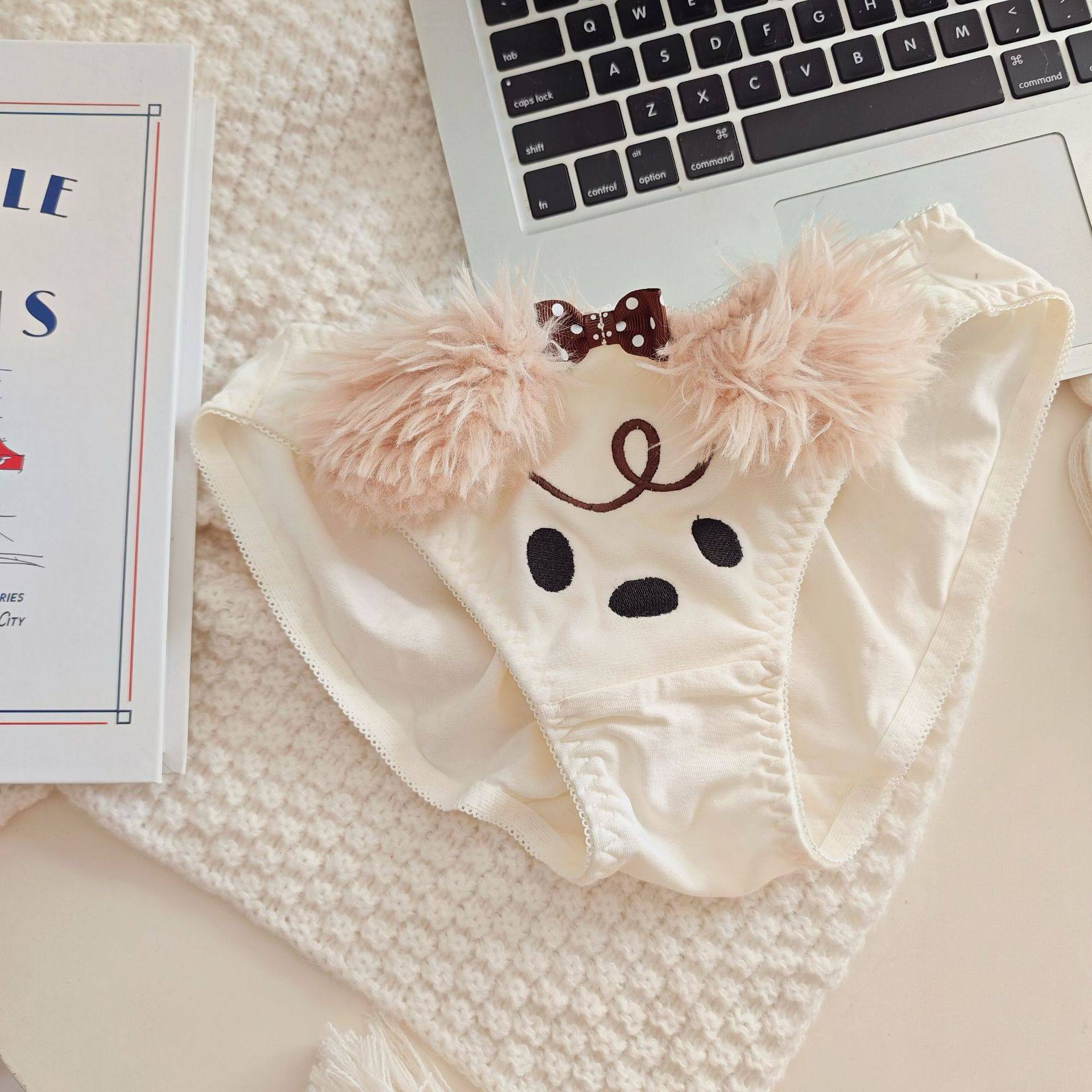 奶油小狗冬季新品可爱少女三角裤内裤甜美日系低腰女士毛绒保暖,女士内衣/男士内衣/家居服,女三角裤,淘宝优惠券,粉丝福利购,淘宝优惠卷