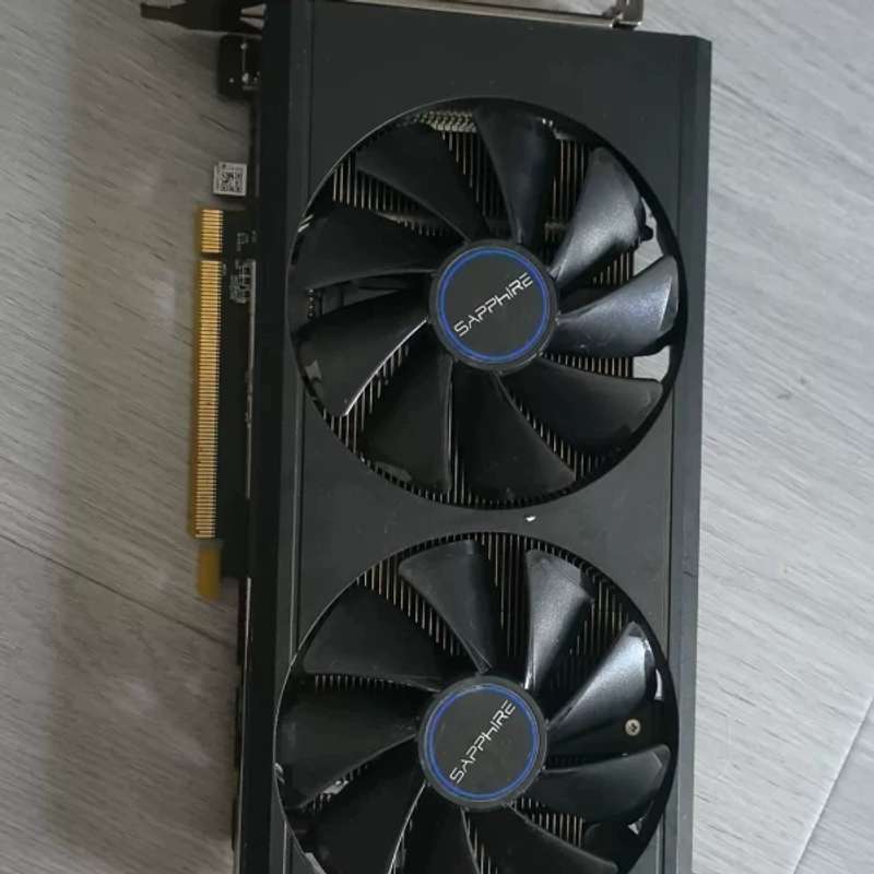 议价蓝宝石RX580 4G显卡，双风扇散热，一个DVI接口，成图片