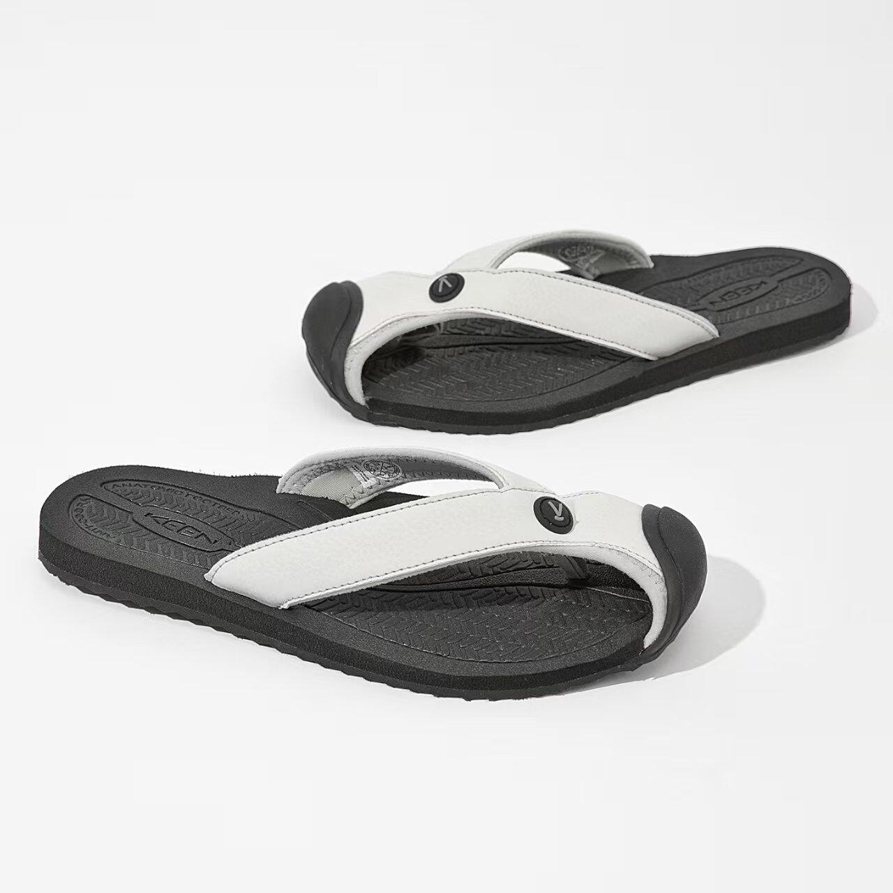 户外凉鞋女夏季新款平底防滑沙滩鞋女款休闲运动鞋女款凉鞋